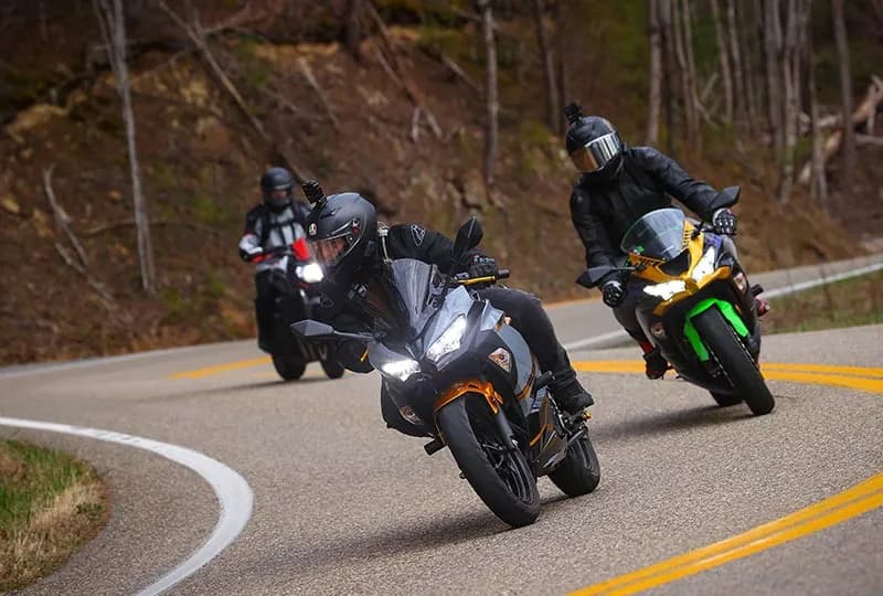 Level Up Moto - Image 1